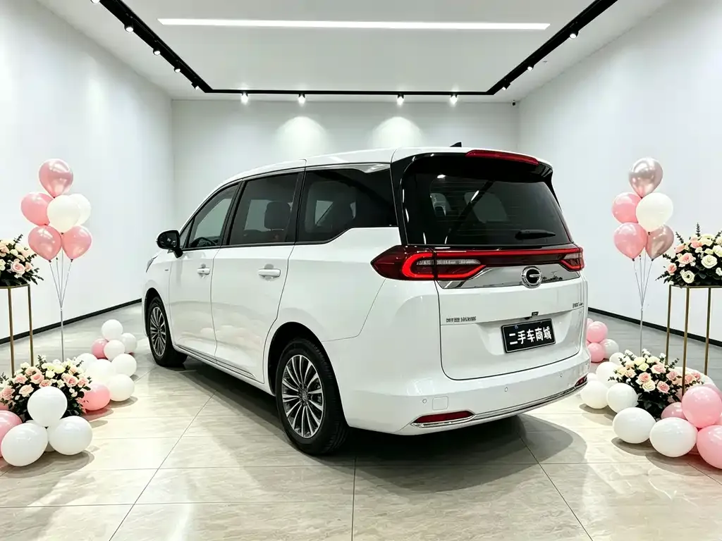 GAC Motor Trumpchi M6 — фото 10