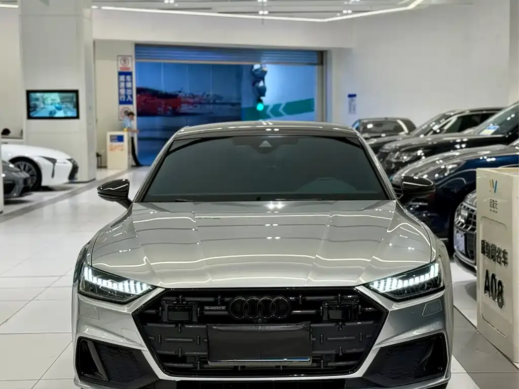 Audi A7L — фото 2