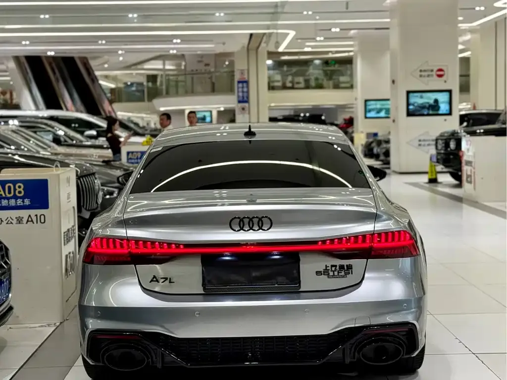 Audi A7L — фото 4