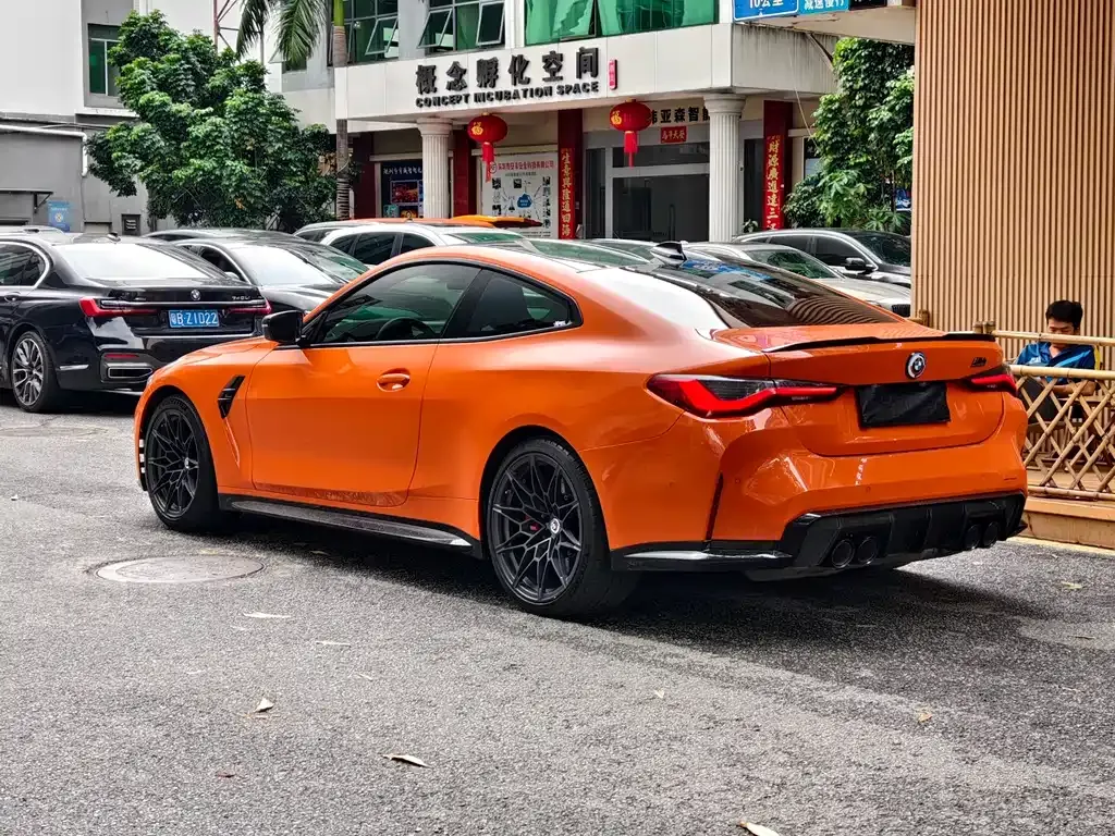 BMW M4 — фото 10
