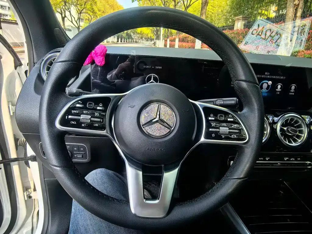 Mercedes-Benz GLA — фото 7