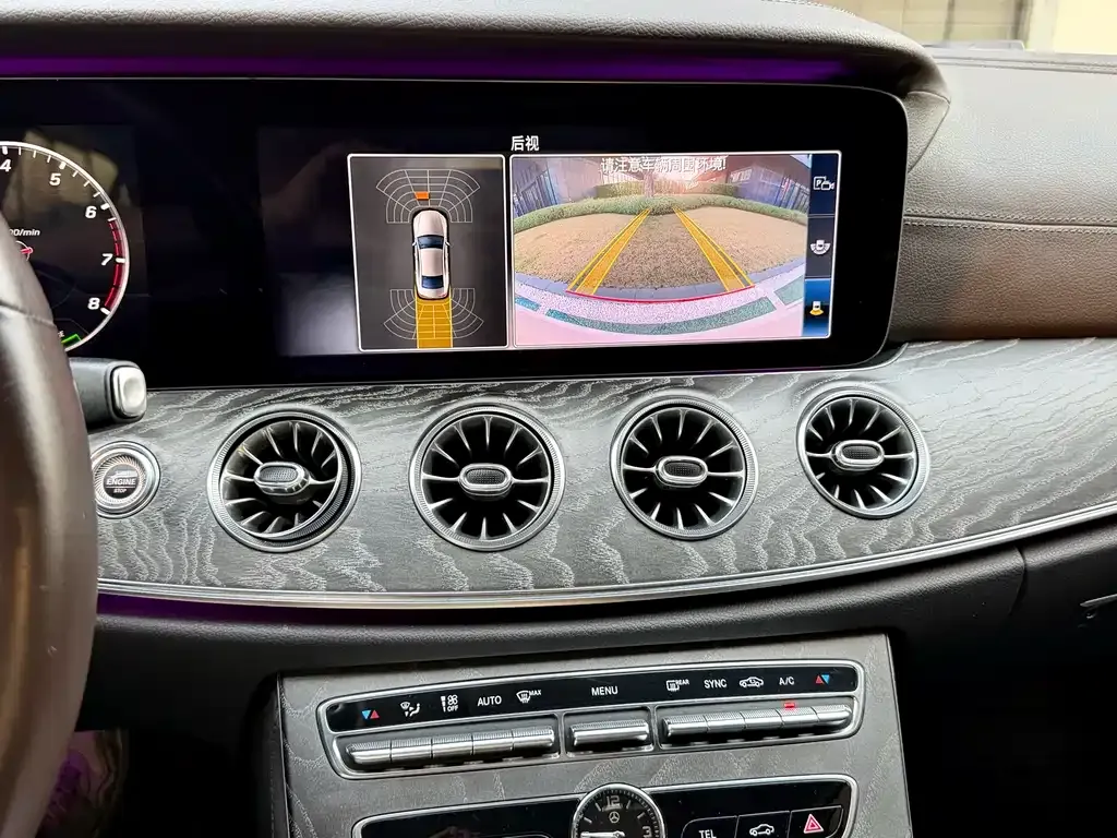 Mercedes-Benz CLS — фото 6