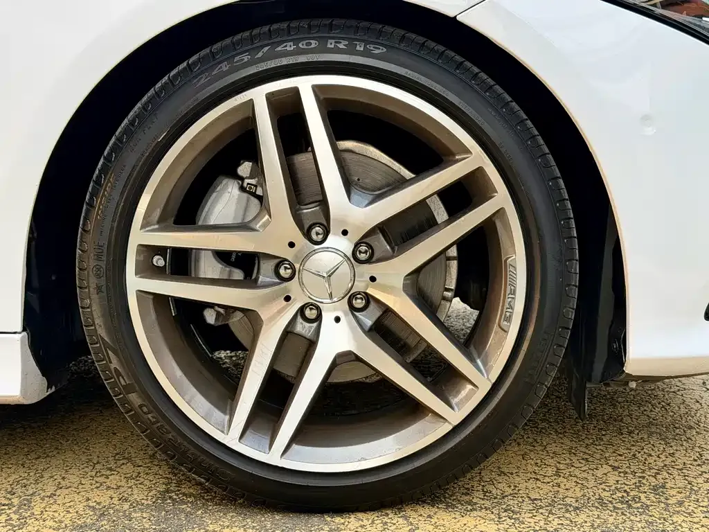 Mercedes-Benz CLS — фото 3