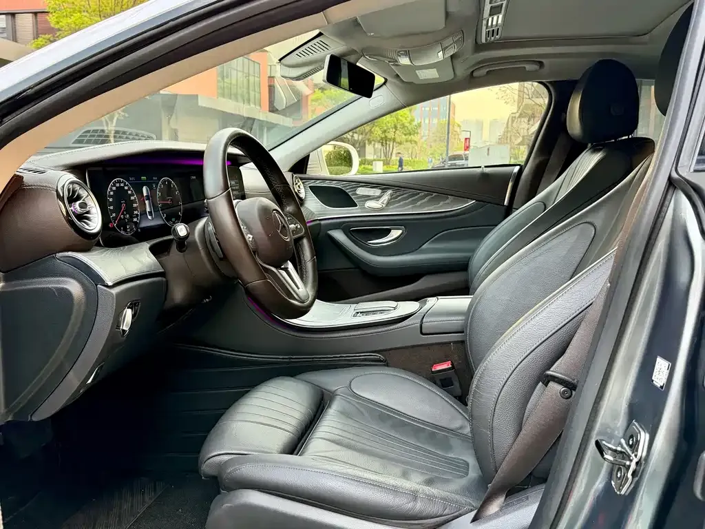 Mercedes-Benz CLS — фото 8