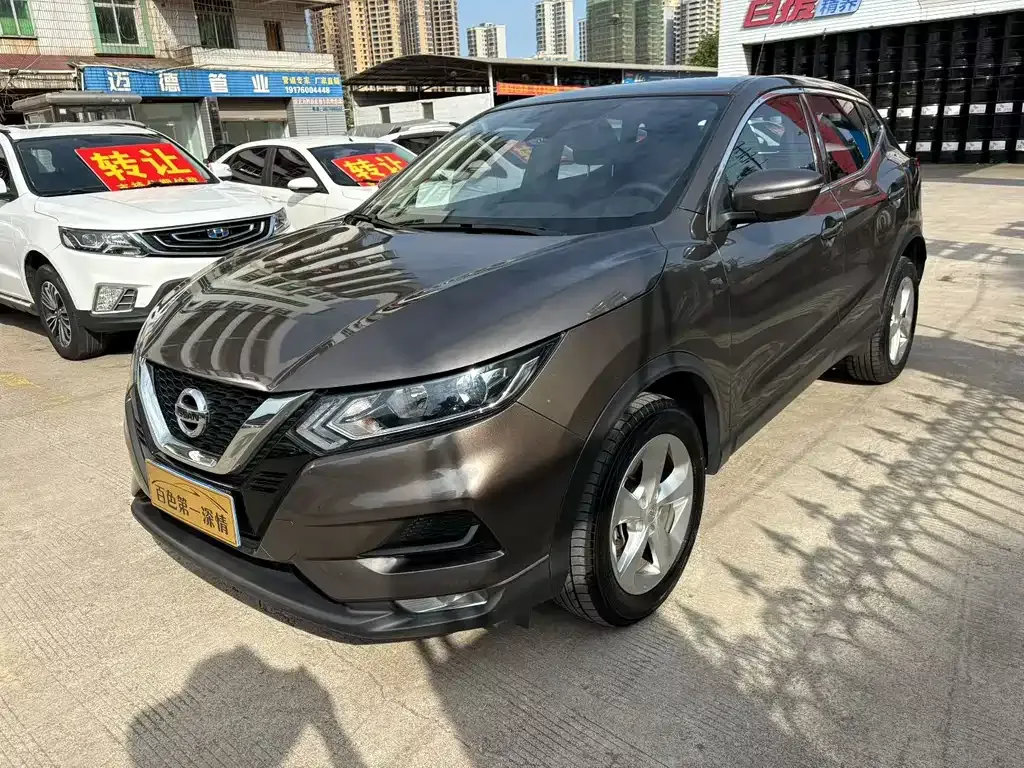 Nissan Qashqai — фото 5