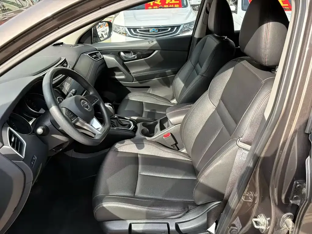 Nissan Qashqai — фото 2