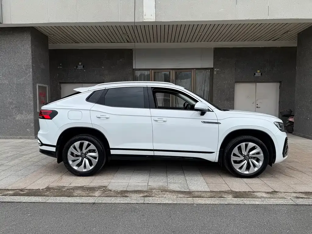 Volkswagen Tayron X — фото 10