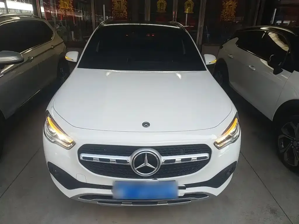 Mercedes-Benz GLA — фото 6
