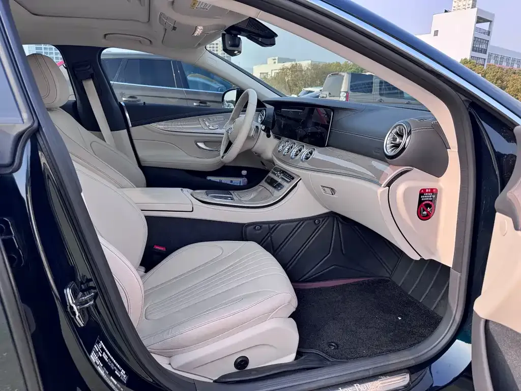 Mercedes-Benz CLS — фото 4