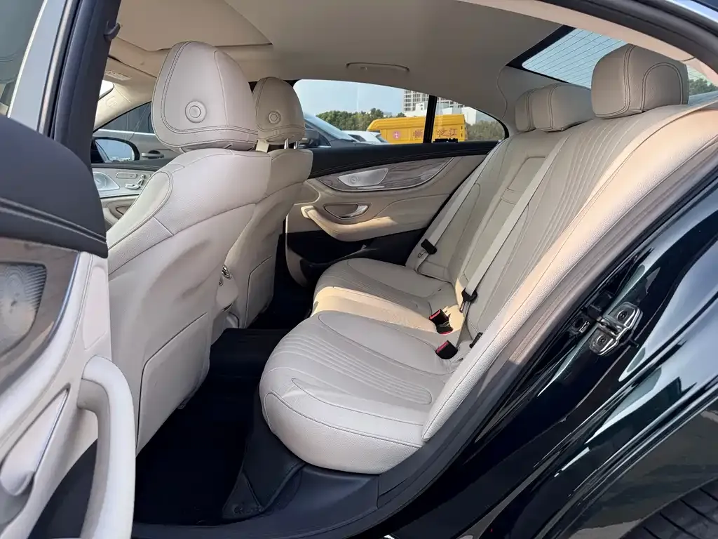 Mercedes-Benz CLS — фото 10