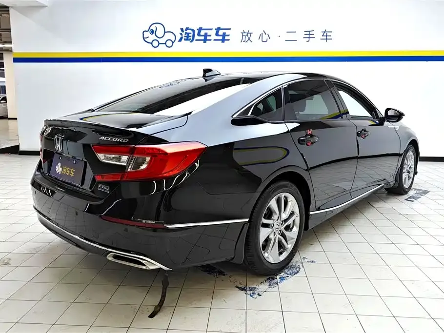 Honda Accord — фото 5