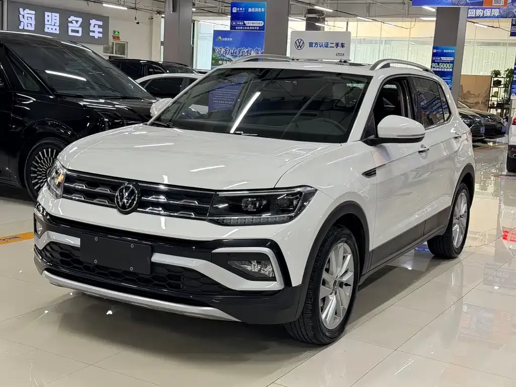 Volkswagen T-Cross — фото 1