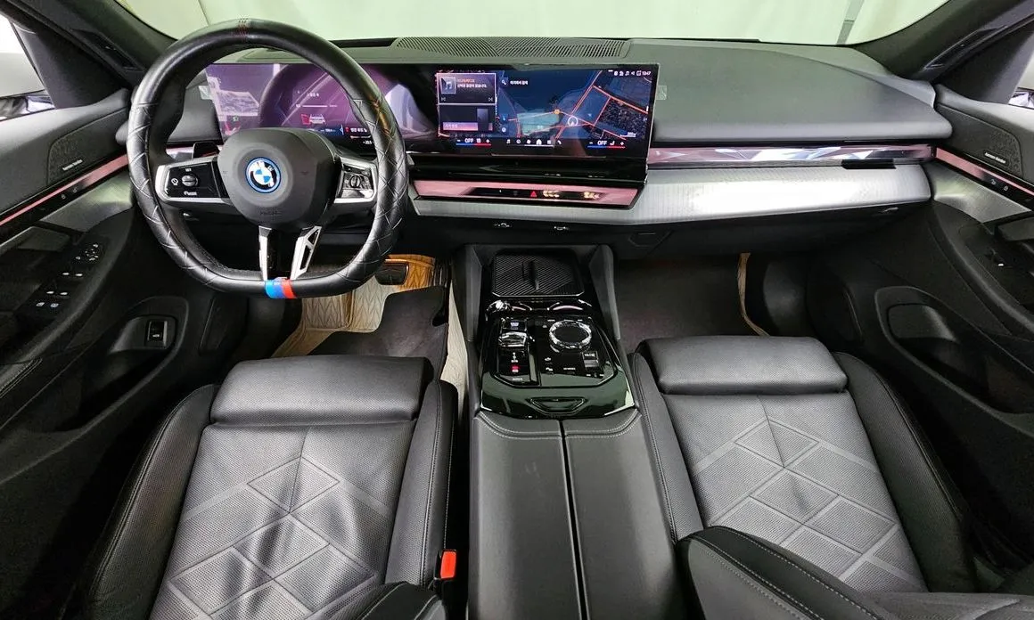 BMW i5 — фото 10