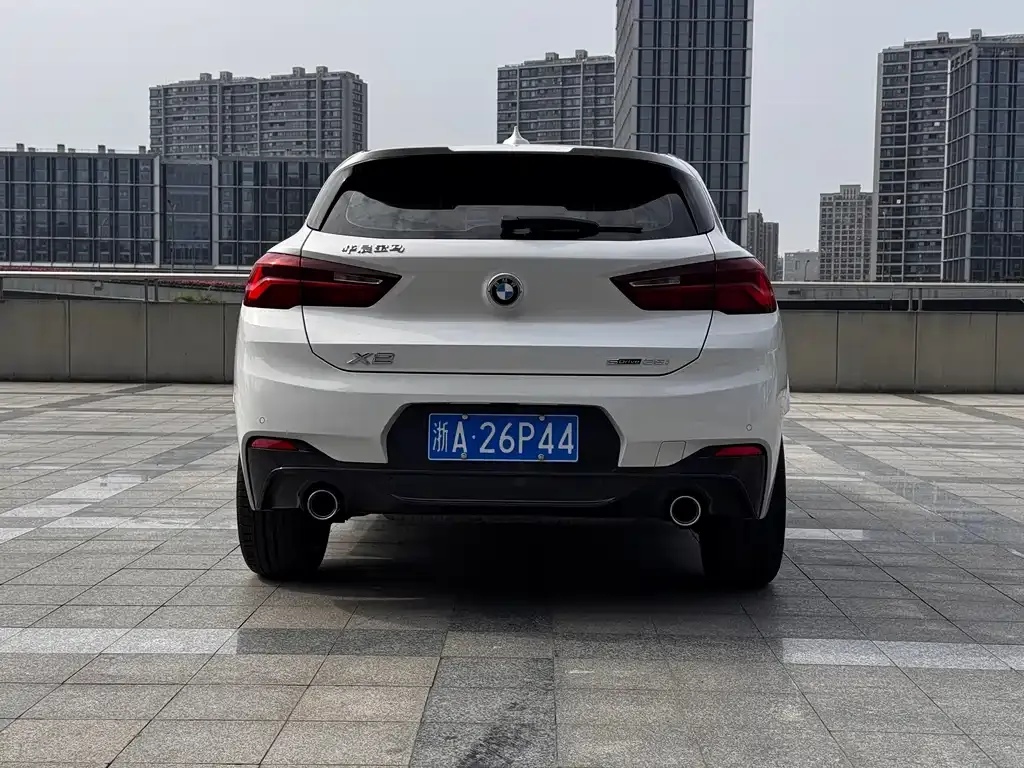 BMW X2 — фото 8