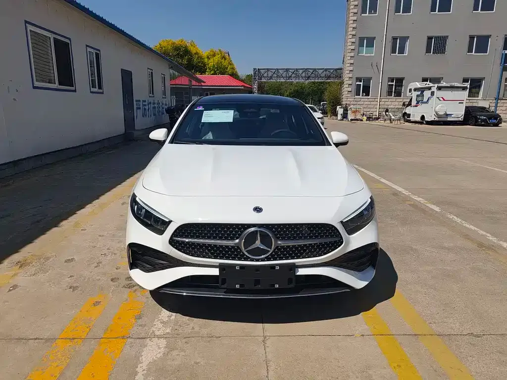 Mercedes-Benz A-Class — фото 1