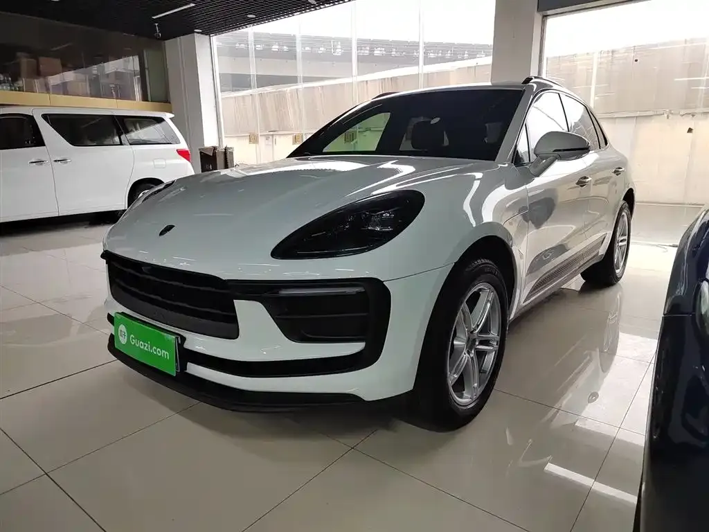 Porsche Macan — фото 1