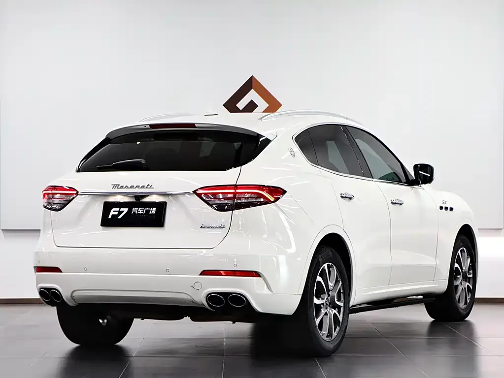 Maserati Levante — фото 9