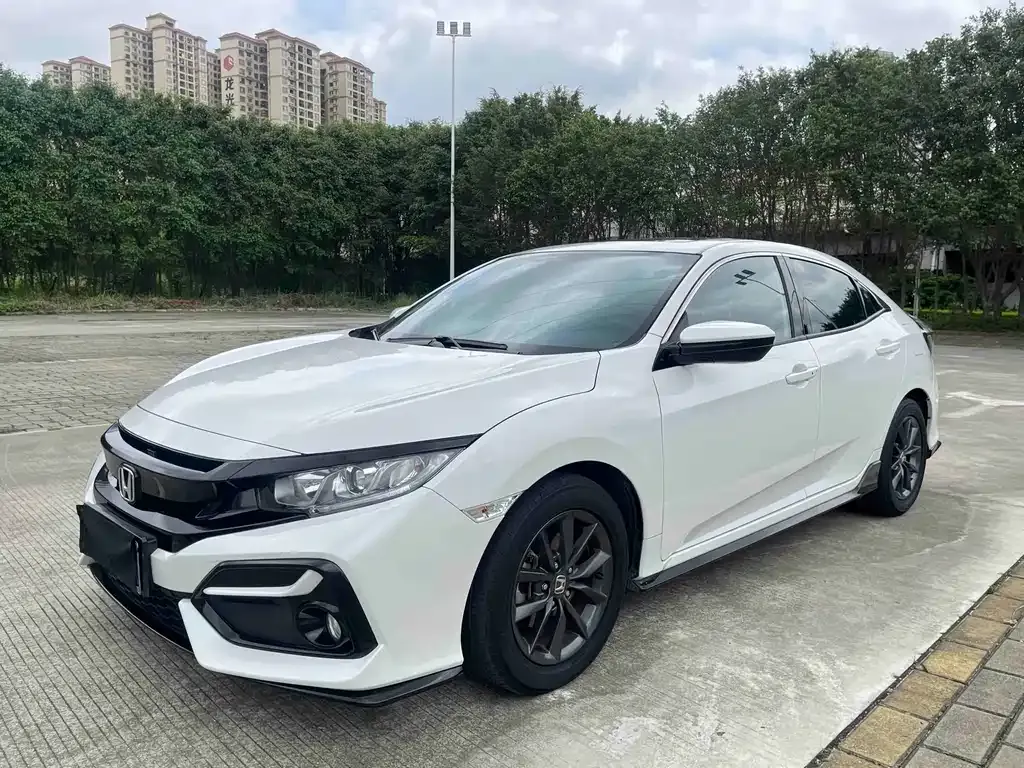 Honda Civic — фото 1