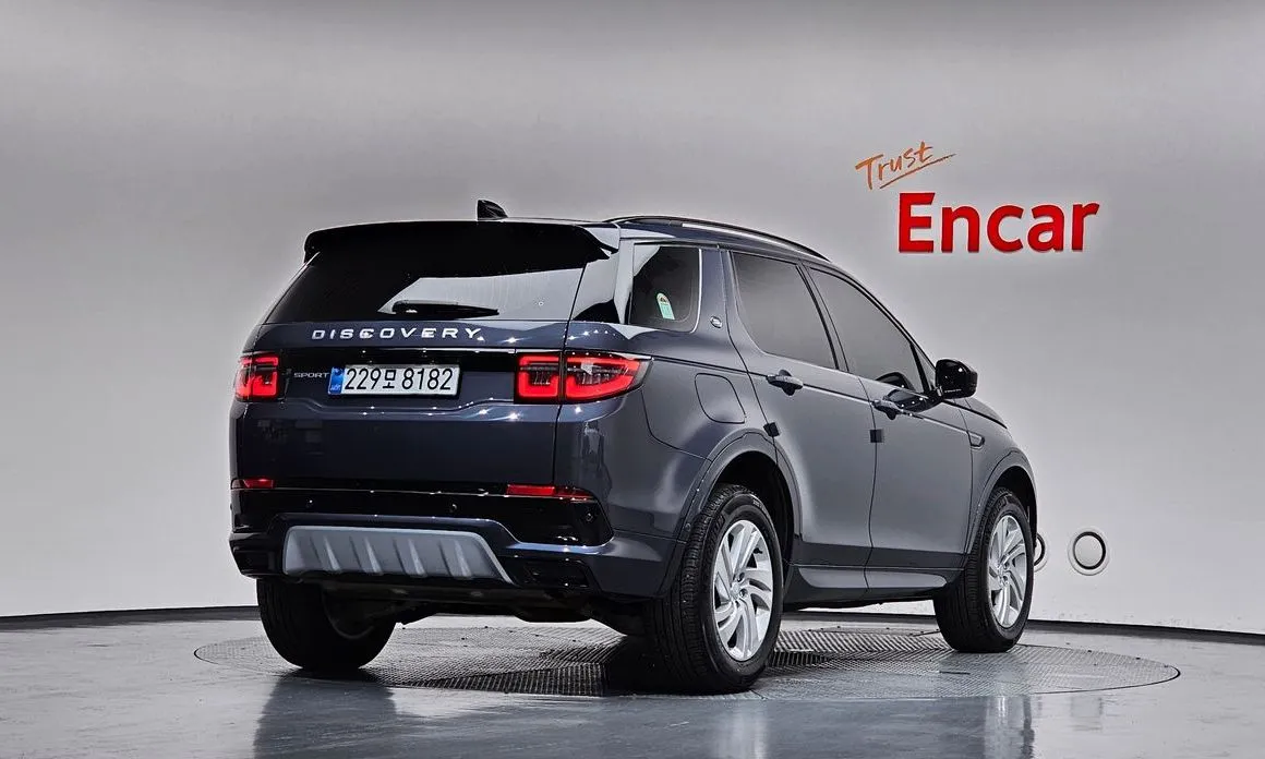 Land Rover Discovery Sport — фото 10