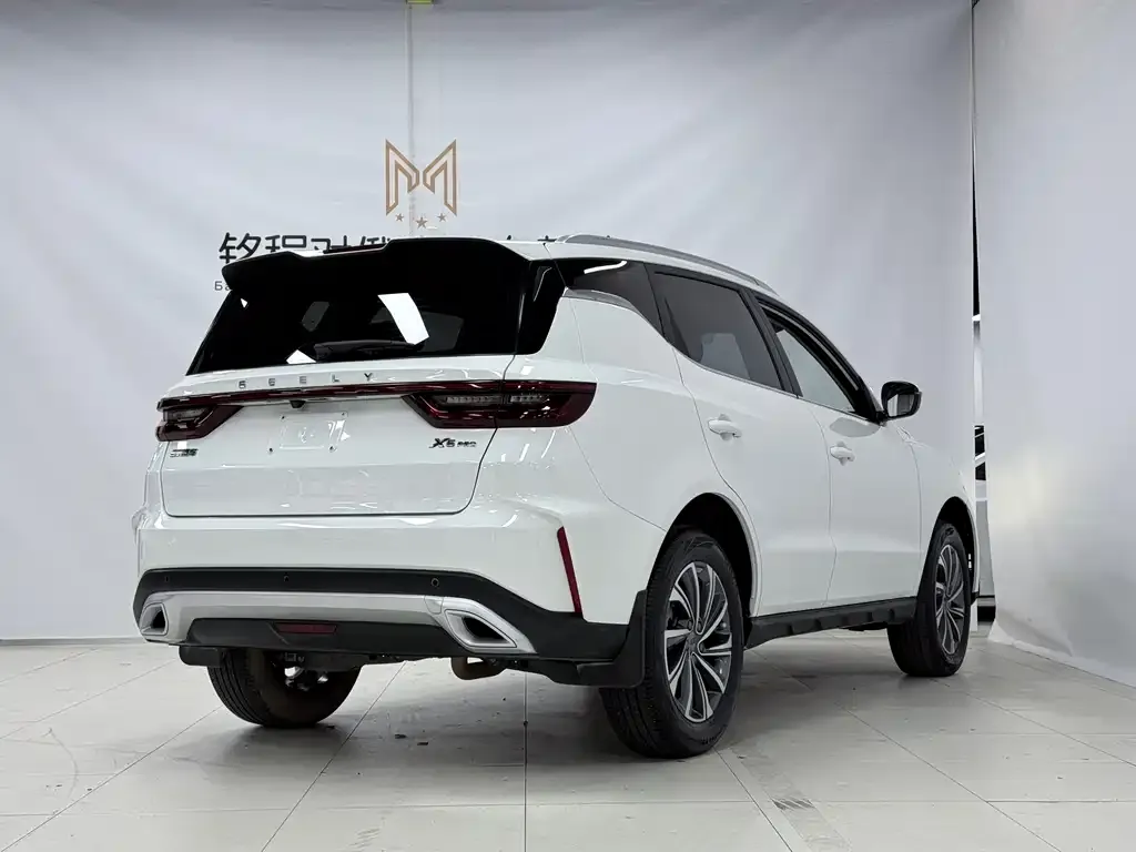 Geely Vision X6 — фото 8