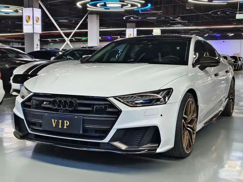 Audi A7 — фото 1