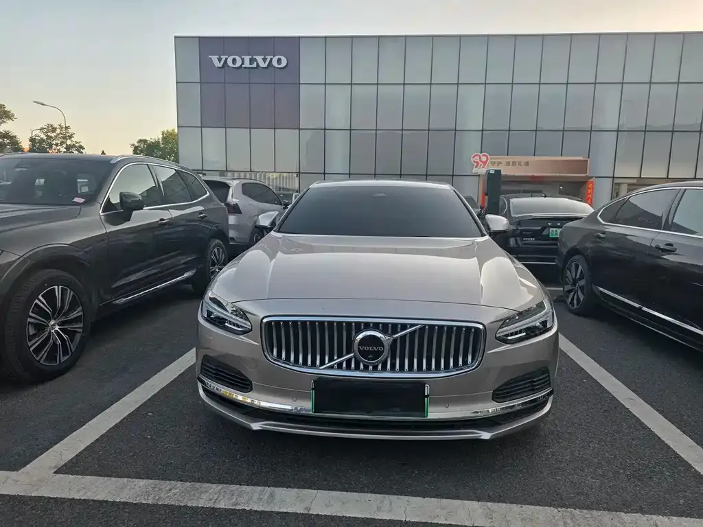 Volvo S90 PHEV — фото 4