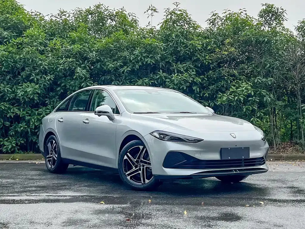 Roewe D7 — фото 7