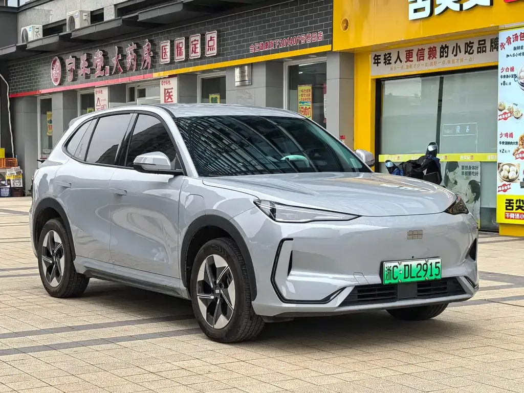 Geely Galaxy E5 — фото 10