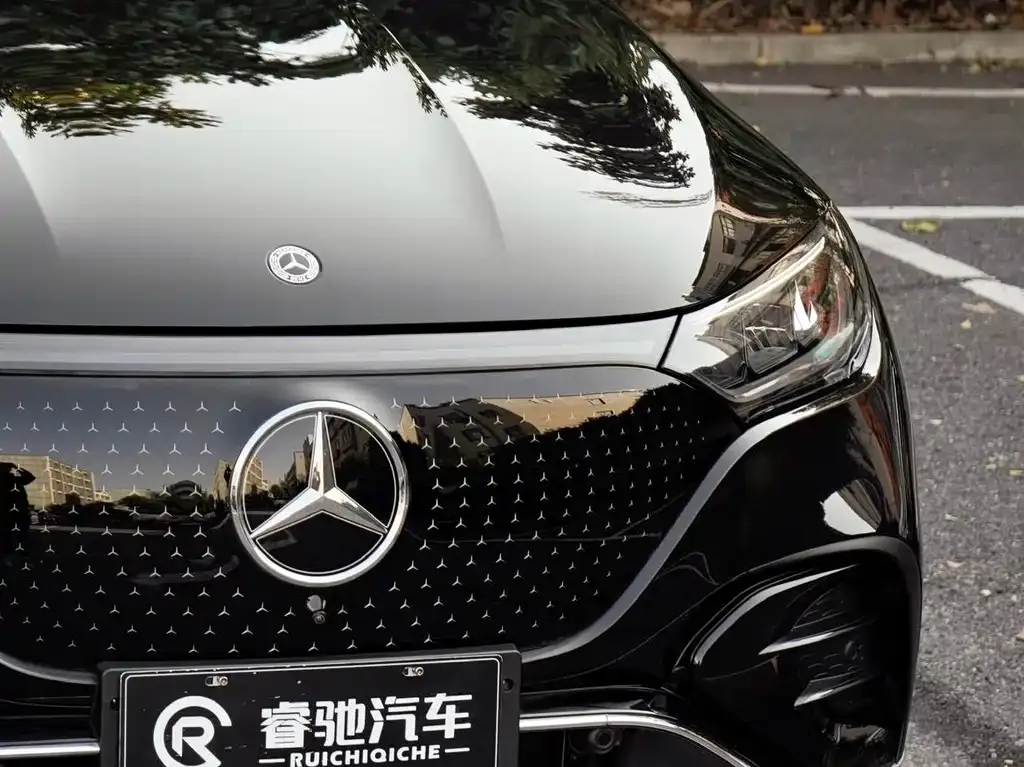 Mercedes-Benz EQE SUV — фото 2