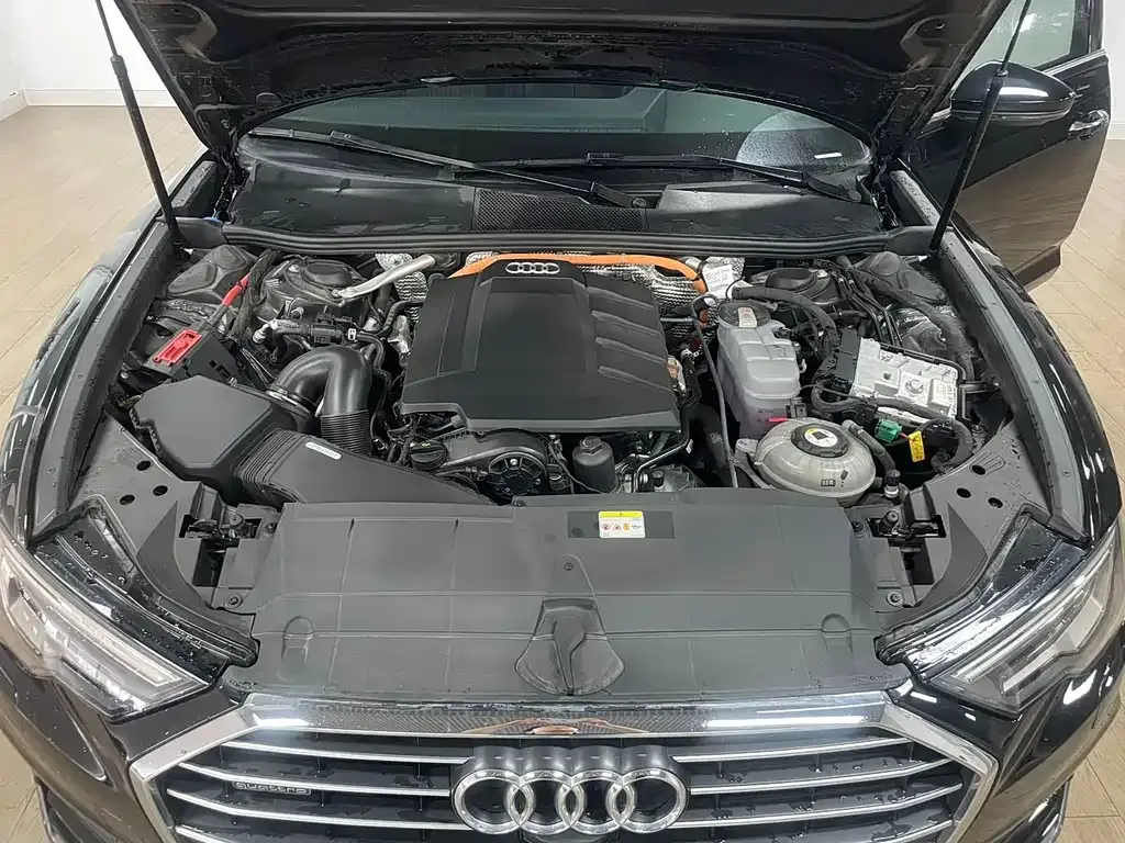 Audi A6L New Energy — фото 10