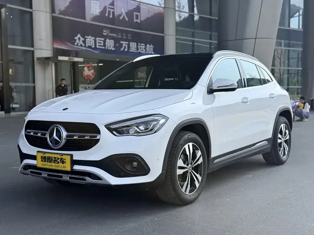 Mercedes-Benz GLA — фото 1