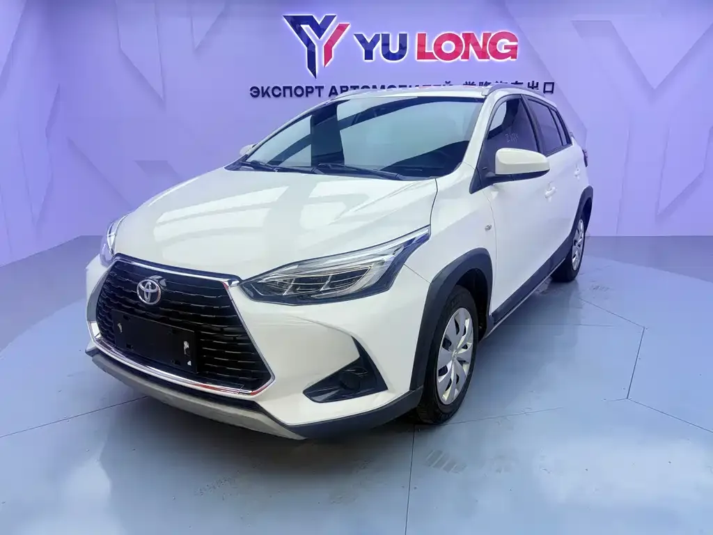 Toyota Yaris L — фото 3
