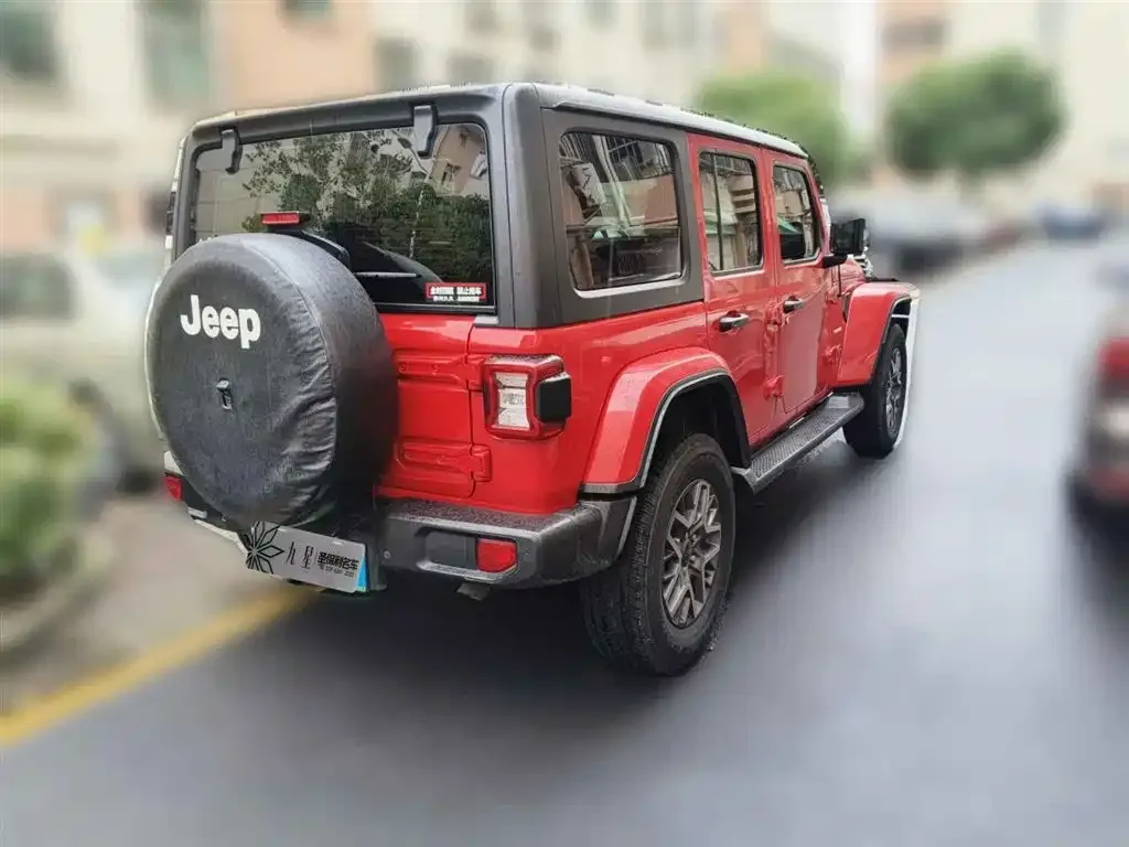 Jeep Wrangler PHEV — фото 2