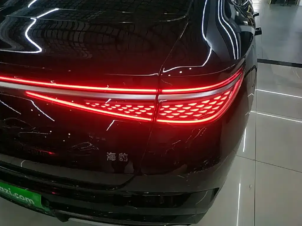 BYD Seal — фото 4