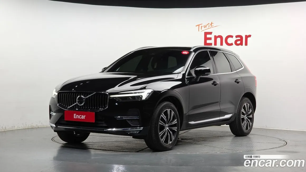 Volvo XC60 — фото 1