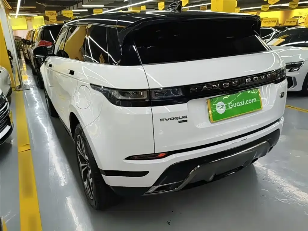 Land Rover Evoque PHEV — фото 9