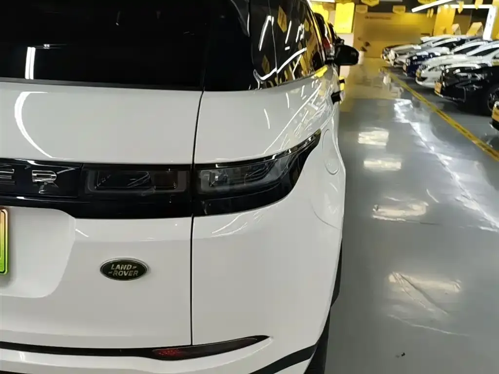 Land Rover Evoque PHEV — фото 3
