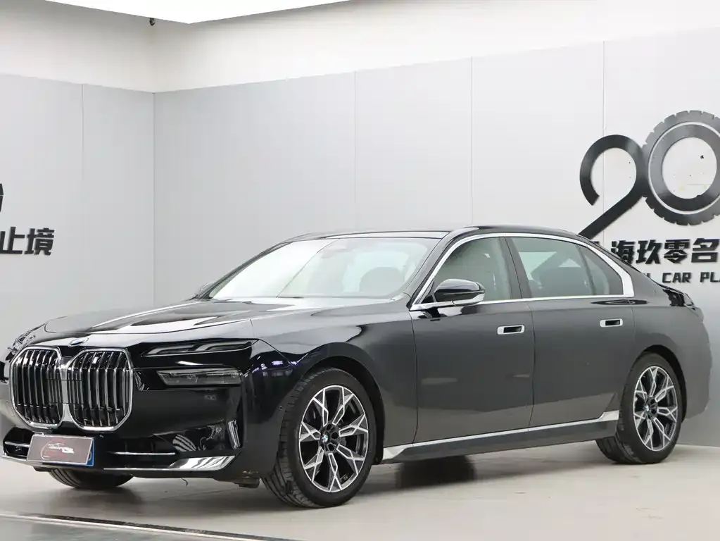 BMW 7 Series — фото 5