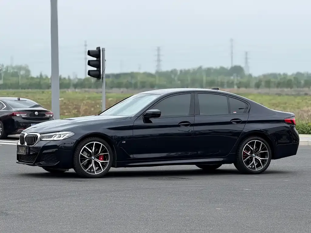 BMW 5 Series (Import) — фото 1