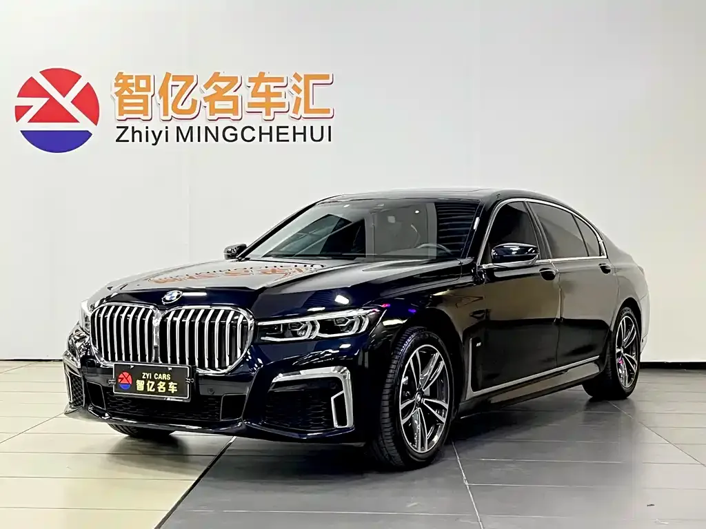 BMW 7 Series — фото 1