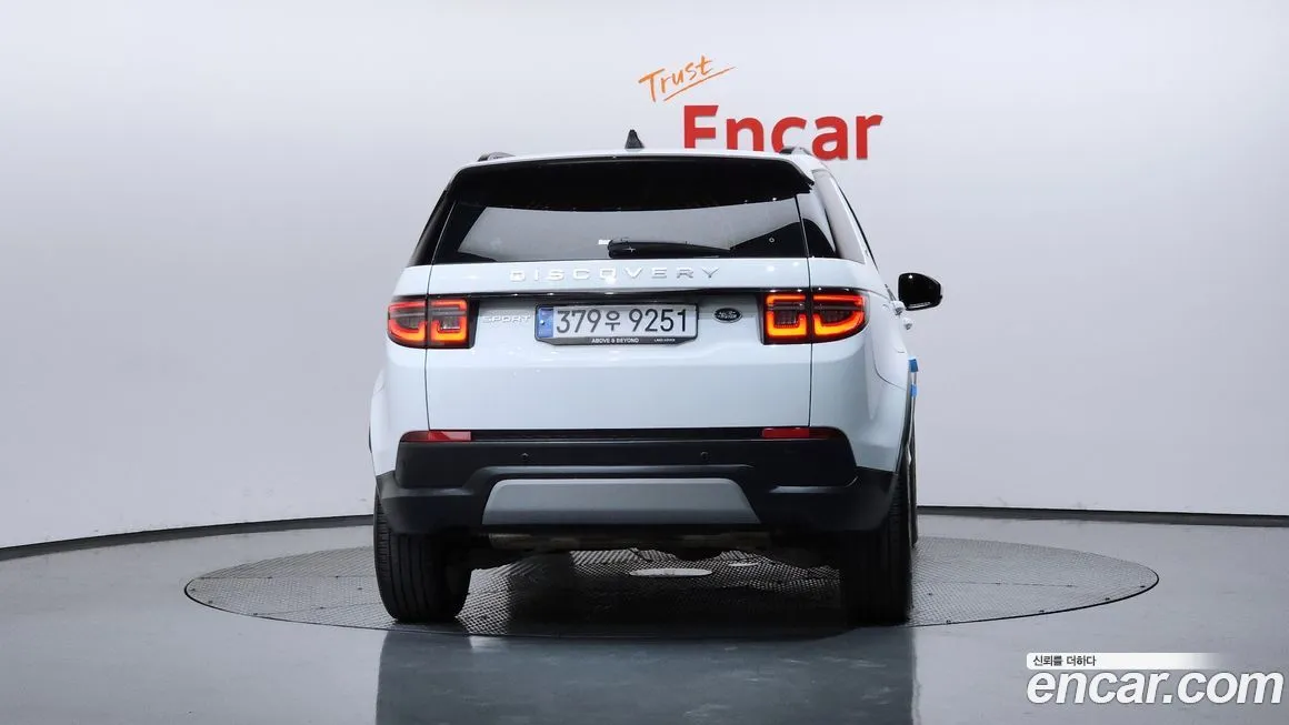 Land Rover Discovery Sport — фото 3