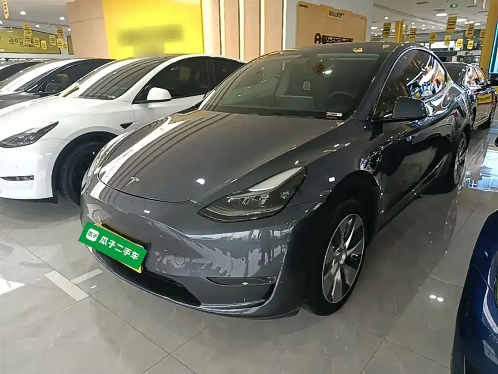 Tesla Model Y — фото 7