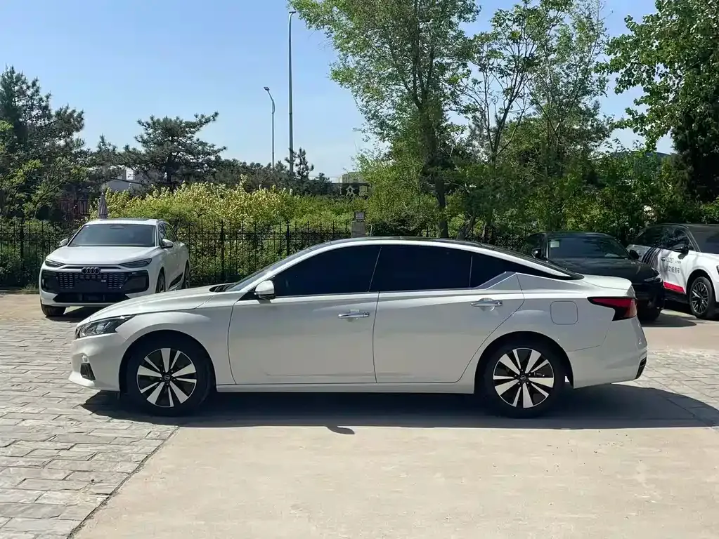 Nissan Teana — фото 8
