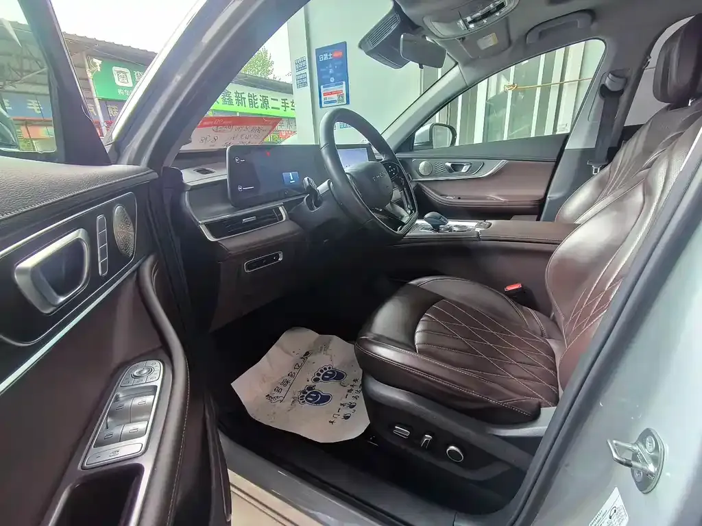 Chery Tiggo 8 PRO NEV — фото 4