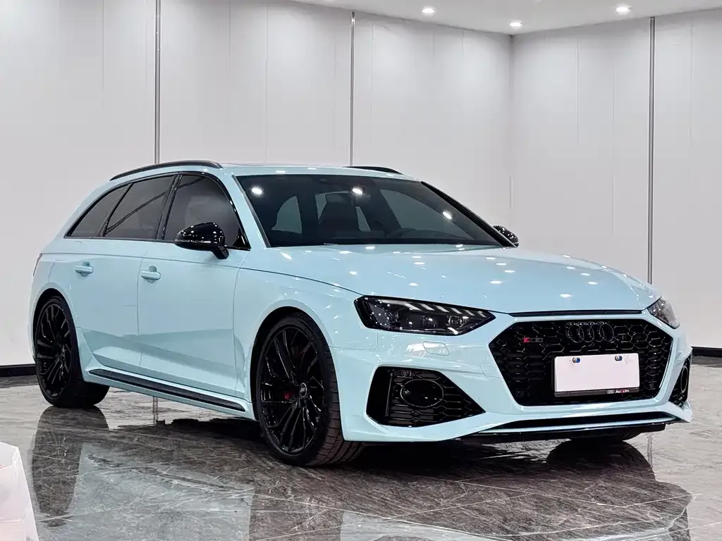 Audi RS 4 — фото 4