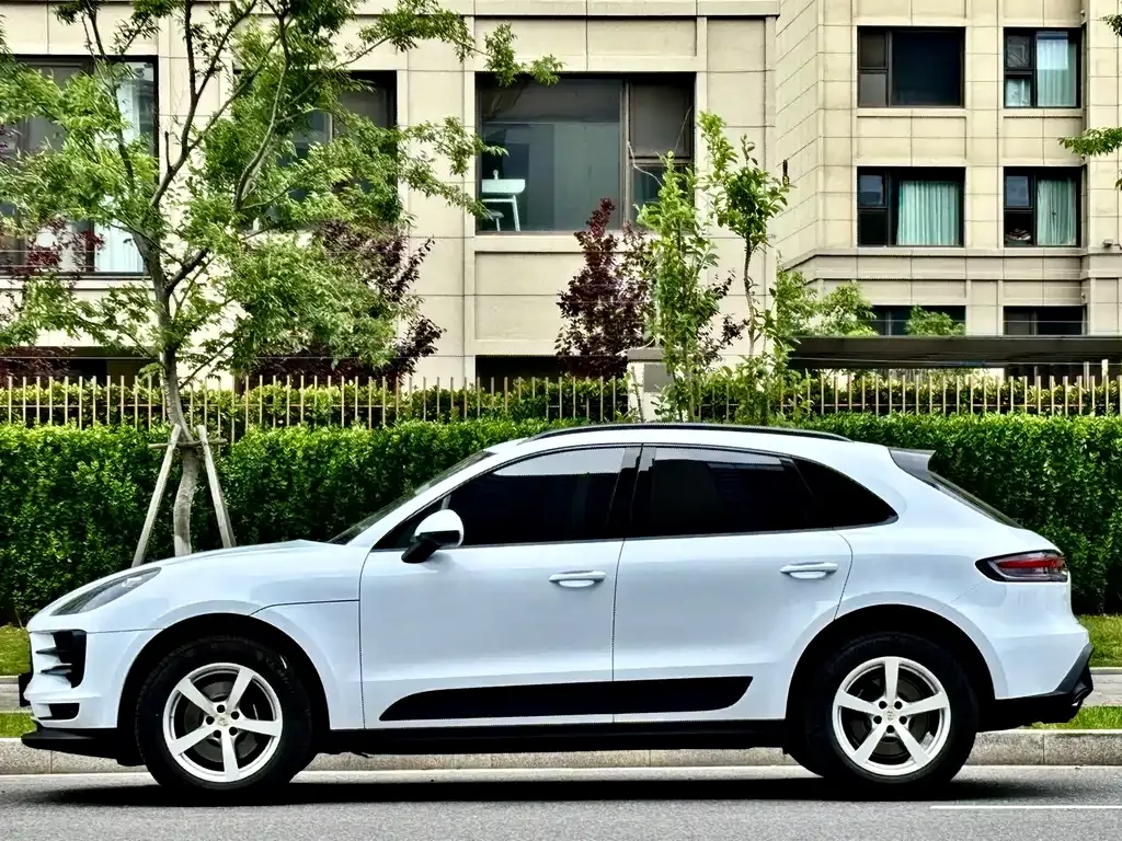 Porsche Macan — фото 10