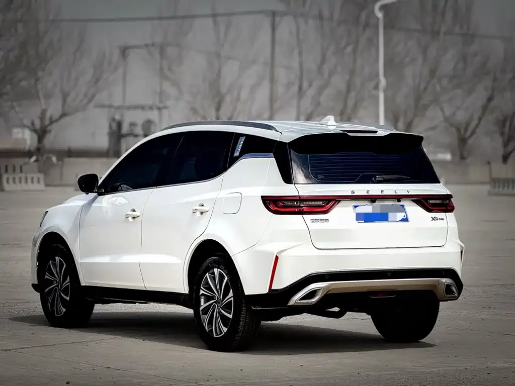 Geely Vision X6 — фото 9