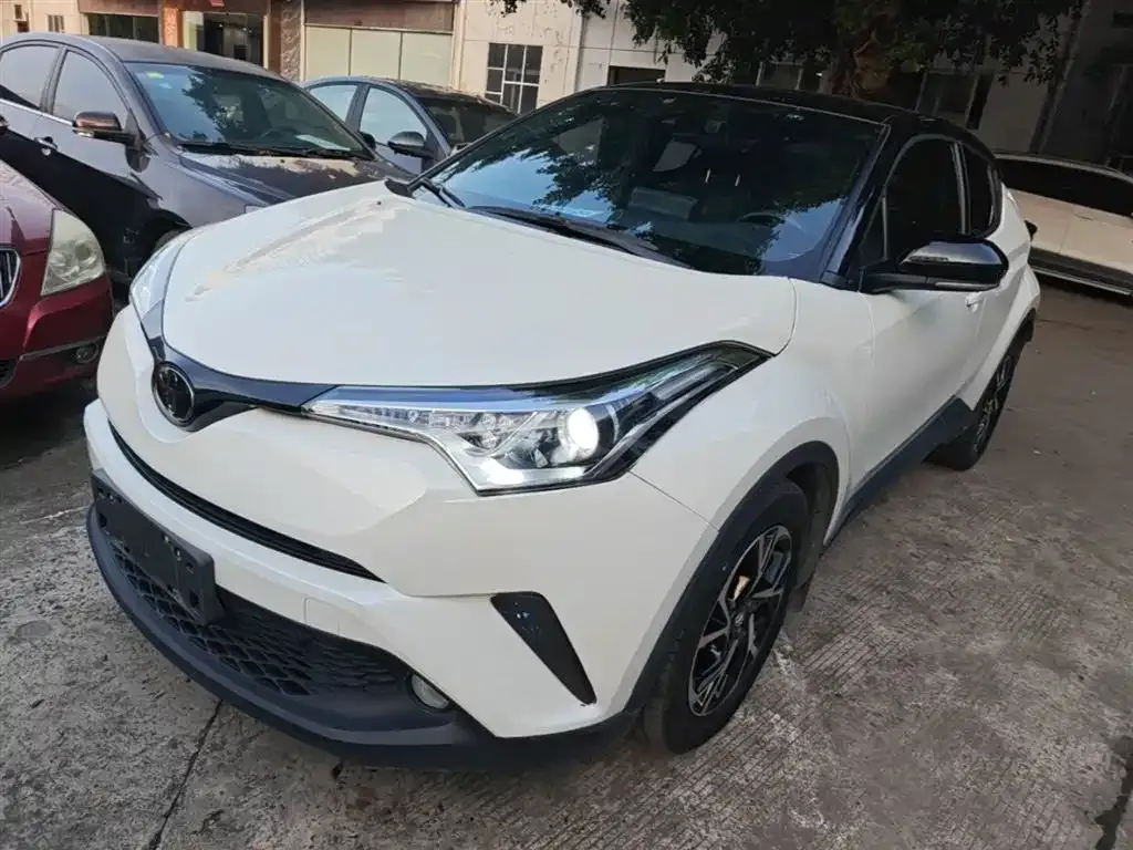 Toyota C-HR — фото 5