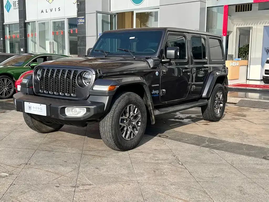 Jeep Wrangler PHEV — фото 1
