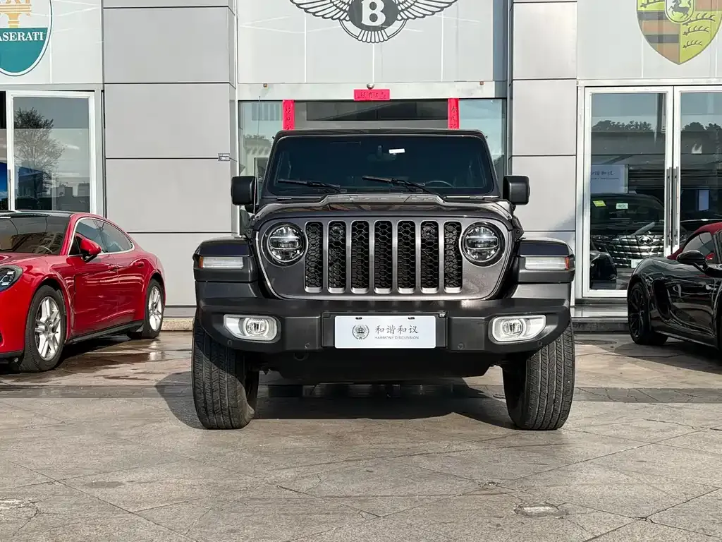 Jeep Wrangler PHEV — фото 9